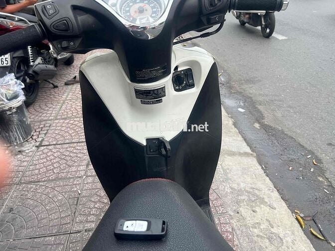 SH Mode 2015 zô khoá Smartkey