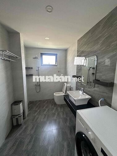 🌿 Căn hộ STUDIO cho LÀM VIỆC TỪ XA với VIEW CÔNG VIÊN