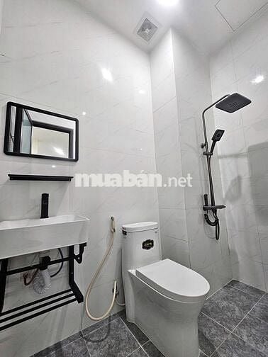 Căn hộ gần ĐH kinh tế ở 3 người
