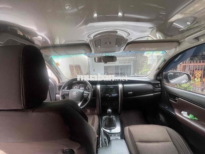 Toyota Fortuner 2019 2.4G 4x2 MT - 120000 km