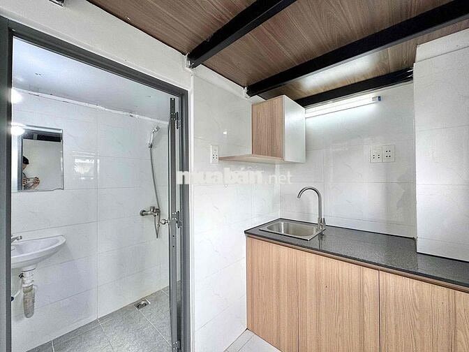 DUPLEX BAN CÔNG NGAY SÂN BAY TÂN SƠN NHẤT