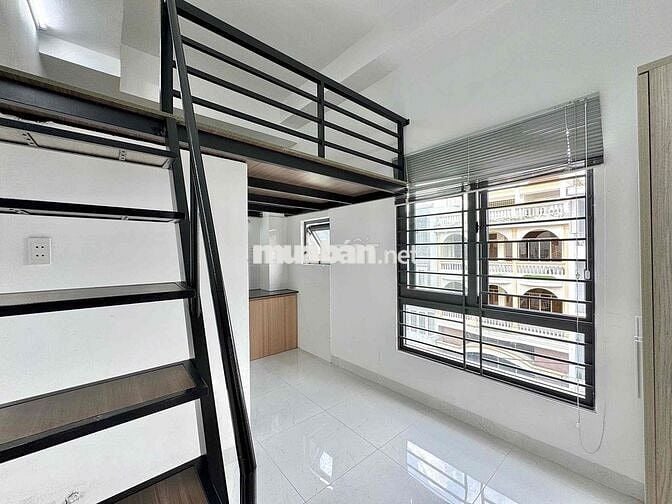 DUPLEX BAN CÔNG NGAY SÂN BAY TÂN SƠN NHẤT
