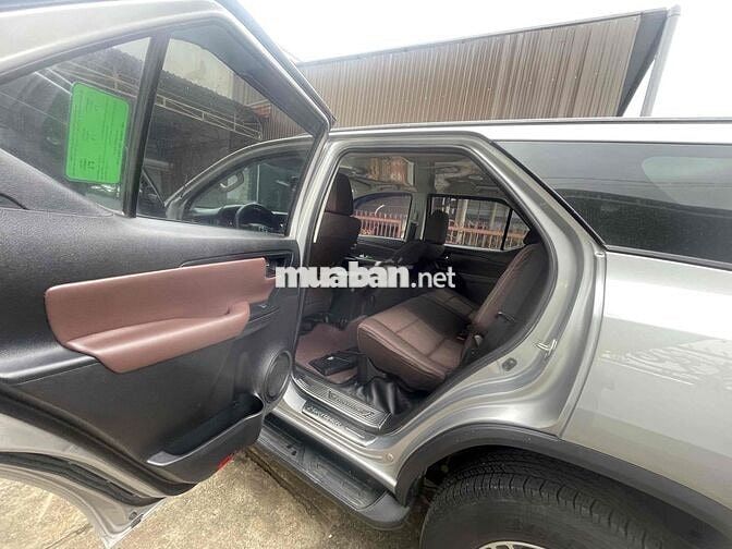 Toyota Fortuner 2019 2.4G 4x2 MT - 120000 km