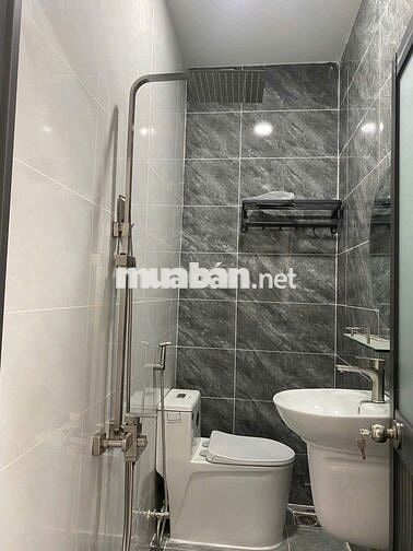 NHÀ LẦU 2 TẦNG ĐƯỜNG 37 - KDC HIỆN HỮU - TÂN KIỂNG - QUẬN 7 - HẺM RỘNG