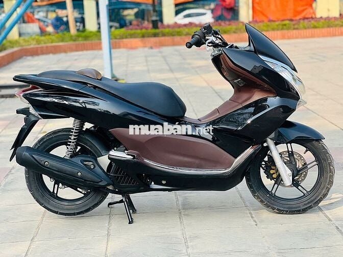 HONDA PCX MÀU ĐEN CHO GIA ĐÌNG SỬ DỤNG ZIN CHẤT.