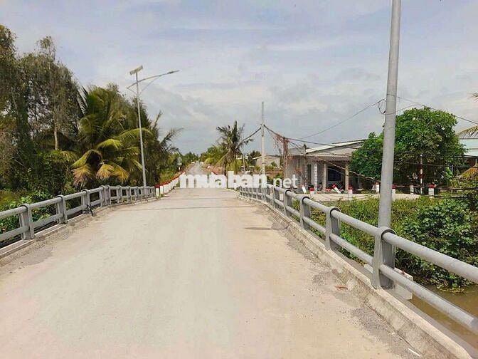 Chỉ 450tr sở hữu 500m2 đất vườn chuyển thổ View Kênh
