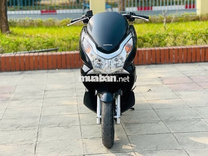 HONDA PCX MÀU ĐEN CHO GIA ĐÌNG SỬ DỤNG ZIN CHẤT.