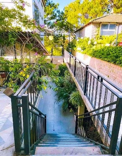 KHU VIP - KHAN HIẾM, Bán GIÁ TỐT Villa sân vườn Khu Đồi Trà