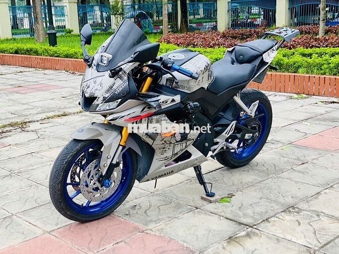 YAMAHA R15 V3 XÁM DÁN SIÊU ĐẸP TRA GOP KO LÃI.