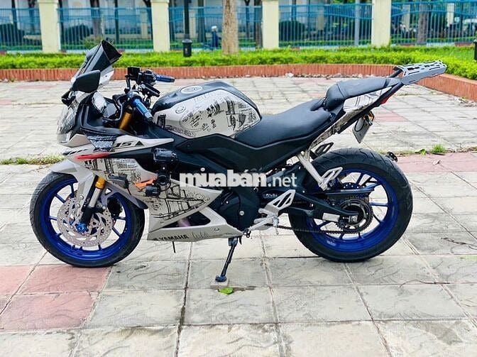 YAMAHA R15 V3 XÁM DÁN SIÊU ĐẸP TRA GOP KO LÃI.