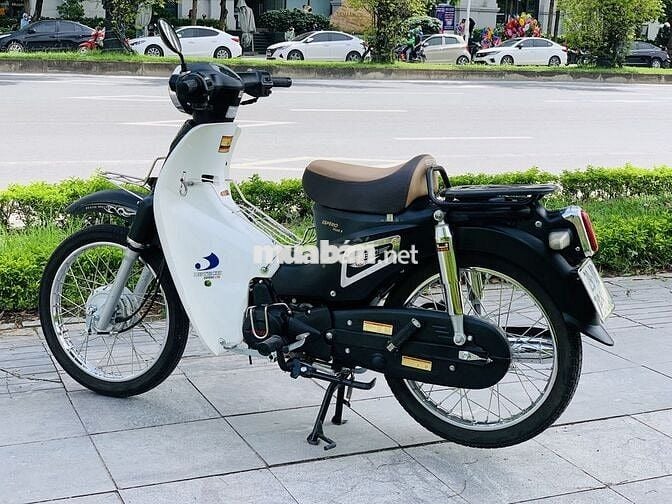 HONDA CUB 50CC MÀU ĐEN NHÁM HỌC SINH ĐI HỌC