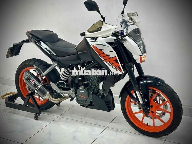 KTM DUKE 200 DATE 2020