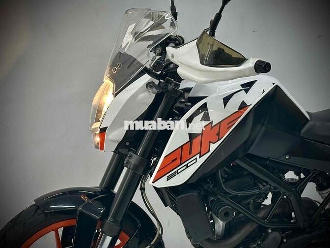 KTM DUKE 200 DATE 2020