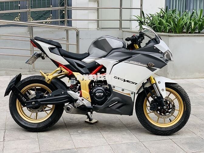 GPX DEMON 150 MÀU XÁM TRẮNG XE ZIN CHẤT CHẠY BỐC.