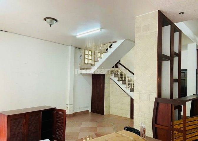 Bán nhà Biệt thự rẻ đẹp hxh (13x19) Dương Quảng Hàm p6 Gò Vấp (Bờ kè)
