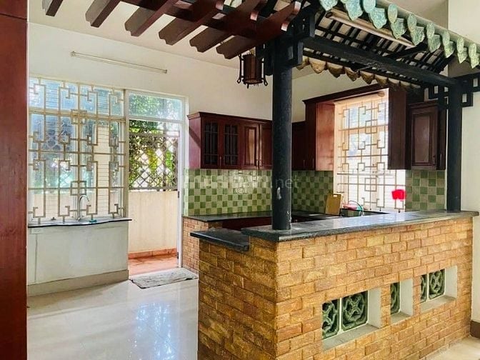 Bán nhà Biệt thự rẻ đẹp hxh (13x19) Dương Quảng Hàm p6 Gò Vấp (Bờ kè)