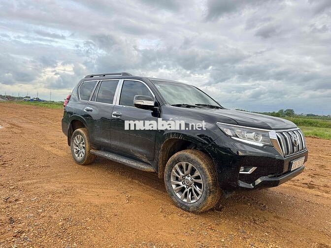Prado Trung Đông ,hộp lạnh , ổ cắm 220v , 6xx ,Zin