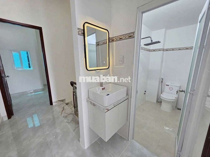 Nhà hxh shr hoàn công đủ Huỳnh Tấn Phát hỗ trợ vay Nhà Bè 3 tầng 4pn