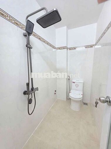 Nhà hxh shr hoàn công đủ Huỳnh Tấn Phát hỗ trợ vay Nhà Bè 3 tầng 4pn