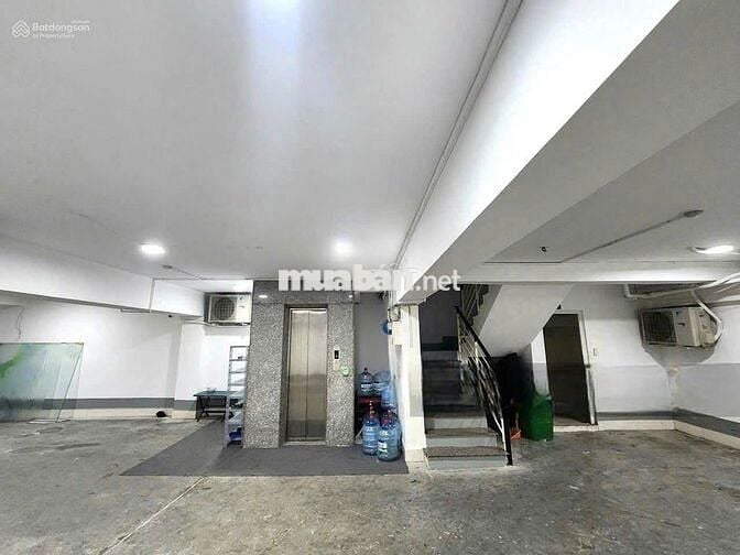 Cho Thuê Nhà Đường Thích Minh Nguyệt, Tân Bình ( 8x20m - Thang Máy )