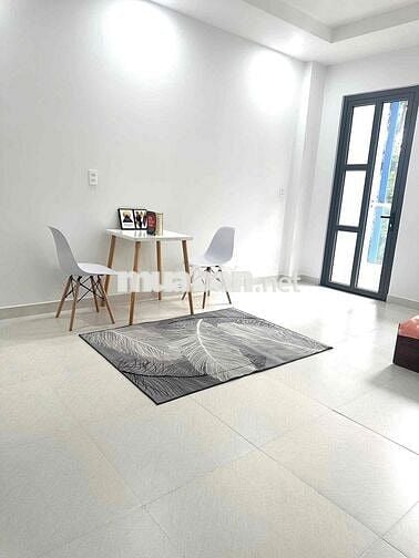 1PN BAN CÔNG LỚN RỘNG 40m2 MỚI 100% GIÁ RẺ SÁT BÊN ĐẠI HỌC VĂN LANG