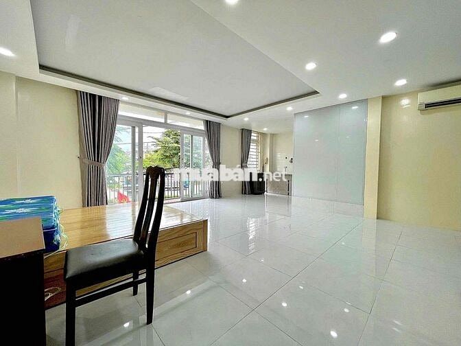 💥 CĂN HỘ BAN CÔNG TO ĐÙNG 50M2 - Ở ĐC 4NG 4XE - NGAY PHẠM VĂN ĐỒNG ✅