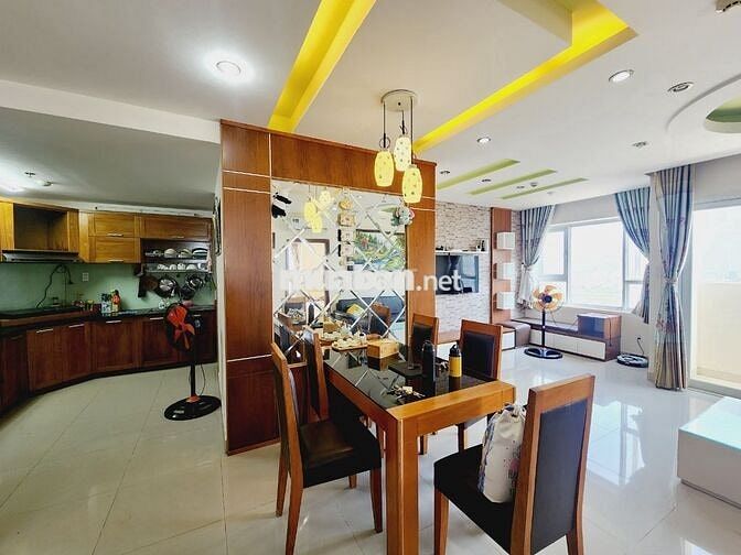 CHUNG CƯ OSC LAND, CHO THUÊ CĂN GÓC 90M, 2PN, VIEW BIỂN.GIÁ 7.5 TRĐ
