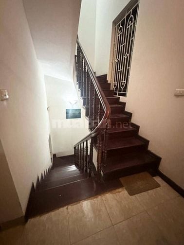 Bán nhà phố Quần Ngựa 100m2, 4 tầng, phân lô, có vỉa hè, ô tô ra vào