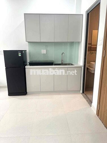 1PN BAN CÔNG LỚN RỘNG 40m2 MỚI 100% GIÁ RẺ SÁT BÊN ĐẠI HỌC VĂN LANG