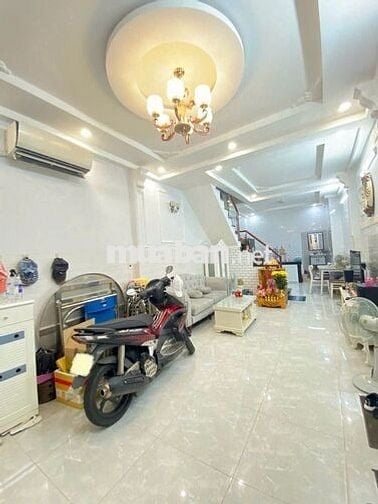 Bán giúp nhà cô Duyên Tạ Quang Bửu Q8 SHR hẻm xe hơi 1T2L DTL giá 1T4