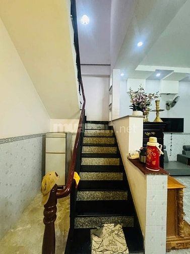 Nhà DT:5,8x13,8 góc 2 mặt hẻm xe hơi Nguyễn Duy Cung, P12, Q.Gò Vấp.