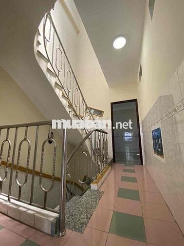 MẶT TIỀN LÊ LÂM - 4 TẦNG 60M2 - SÁT NGÃ TƯ - KINH DOANH ĐỈNH - SỔ A4