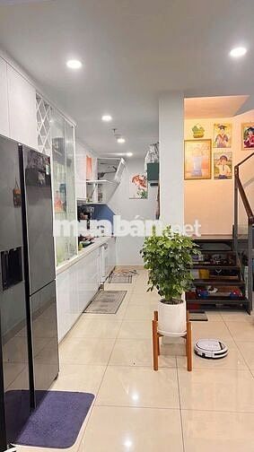 Cho thuê căn hộ Emerald 3pn2wc,127m2,full NT  giá 20tr, view công viên