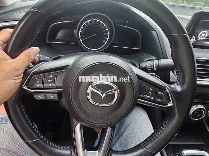 Mazda 3 2018 1.5 AT Sedan - 33000 km