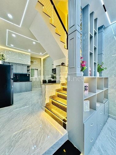 Cần vốn Bán gấp nhà Phan Văn Trị,p10, Gò Vấp. 65m2. Chỉ 2,82tỷ. Hẻm5m