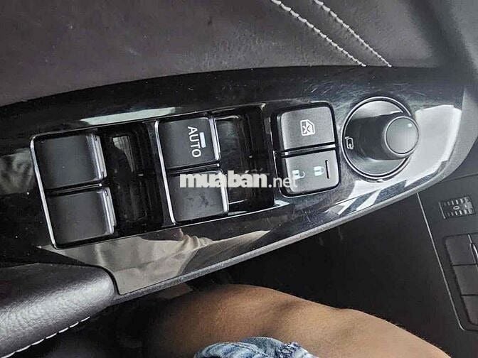 Mazda 3 2018 1.5 AT Sedan - 33000 km
