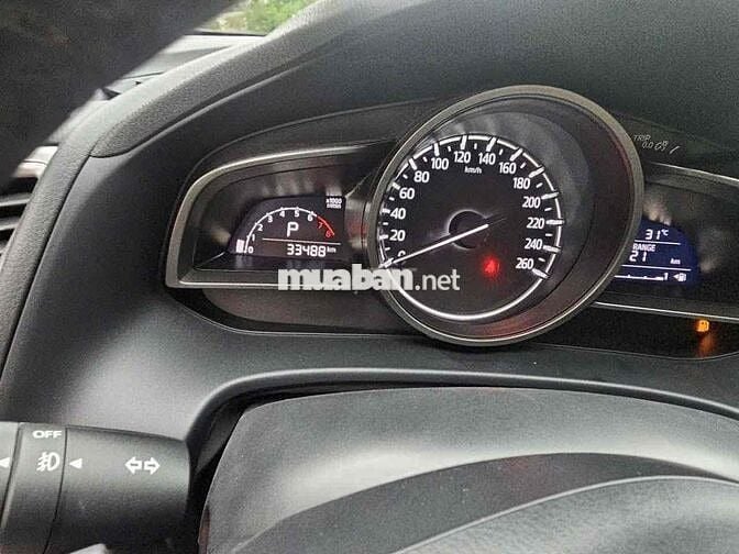 Mazda 3 2018 1.5 AT Sedan - 33000 km