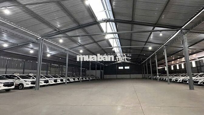Kho diện tích lên đến 1200m2 cần cho thuê gấp ở Nguyễn Văn Qùy