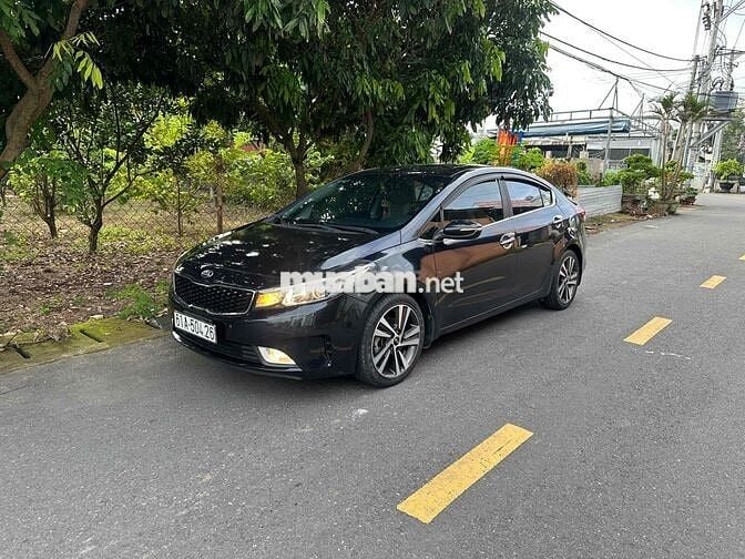 Kia Cerato 2018 1.6 AT - 85000 km