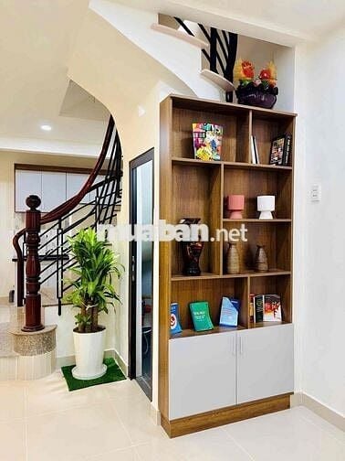 Nhà bán ngay Lũy Bán Bích- DT:4,5x9- đúc 3 tầng- chi 4.xtỷ