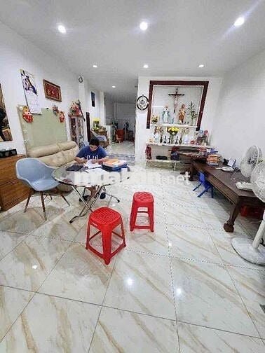 NHÀ Bàu cát dt rộng 5 tầng bề thế ngay trung tâm bàu cát chỉ 11,6tỷ