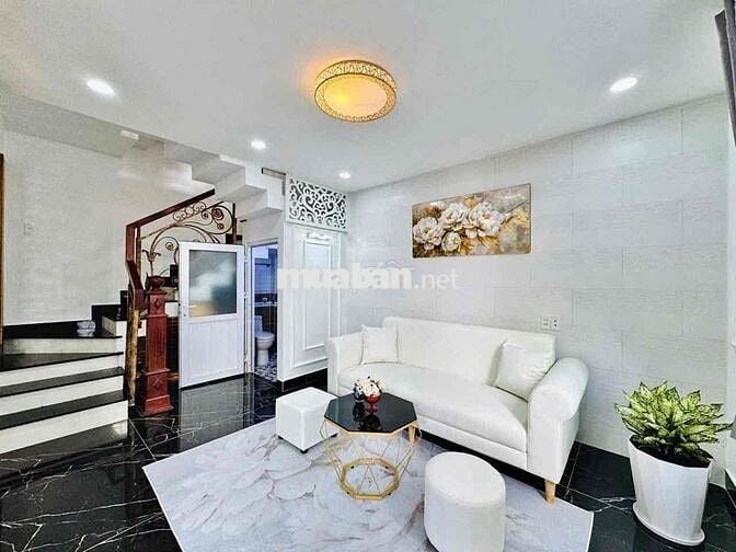 SIÊU PHẨM NGANG HIẾM CÓ KHU ĐỒNG BỘ NHÀ LẦU.