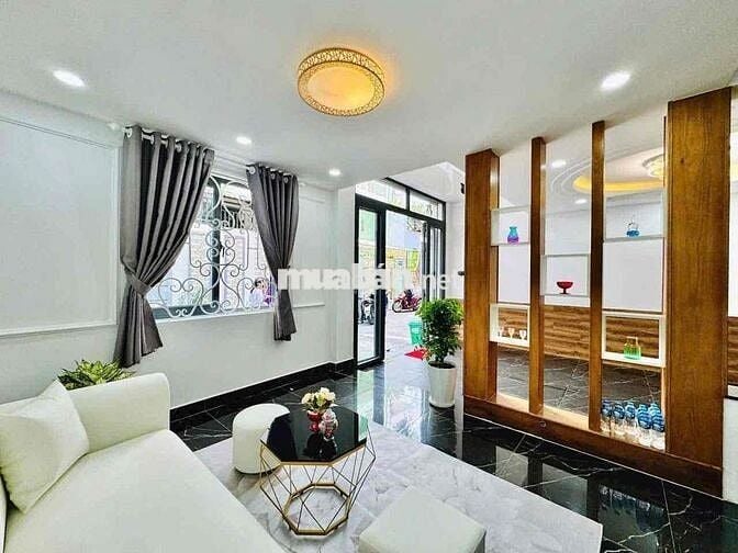 SIÊU PHẨM NGANG HIẾM CÓ KHU ĐỒNG BỘ NHÀ LẦU.