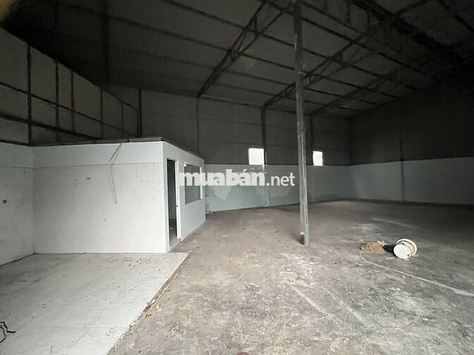 Kho Xưởng Mặt Bằng 300m2 Mặt Tiền Nhựa Kinh Doanh Gần Quốc Lộ 1K