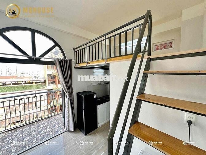 Duplex ban công, máy giặt riêng, full nội thất, phòng rộng ngay VHU