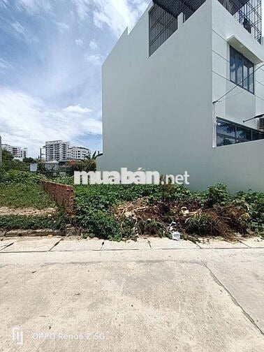 BÁN ĐẤT HẺM  ĐƯỜNG CẦU DỨA PHÚ NÔNG GẦN VĐT, NHA TRANG GIÁ 2,970 TỶ