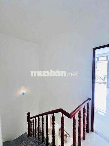xã lỗ căn nhà shr giá rẻ 2 tỷ có 3PN đường xe hơi