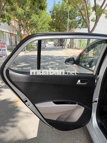 Hyundai Grand i10 2015 đk 2016 AT một chủ mua mới.