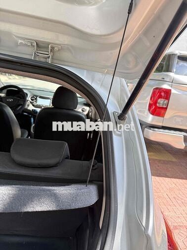 Hyundai Grand i10 2015 đk 2016 AT một chủ mua mới.