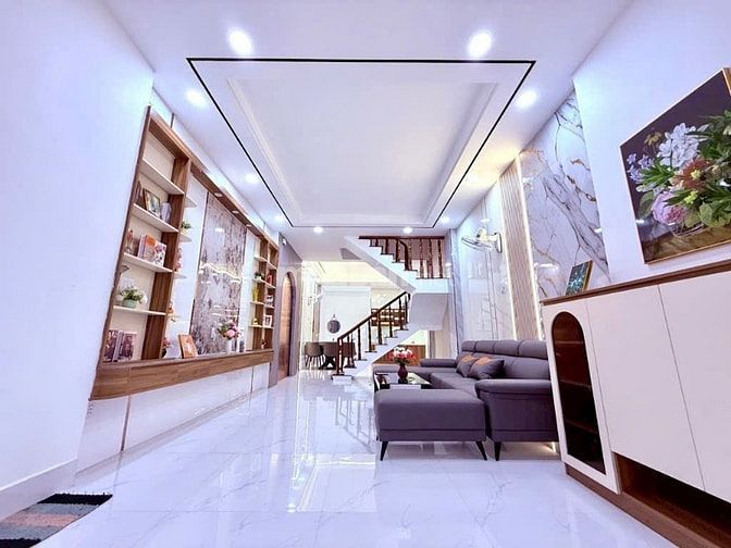 Bán nhà đường Bạch Đằng phường 1 Bình Thạnh giá 3tỷ350 TL nhà nở hậu 